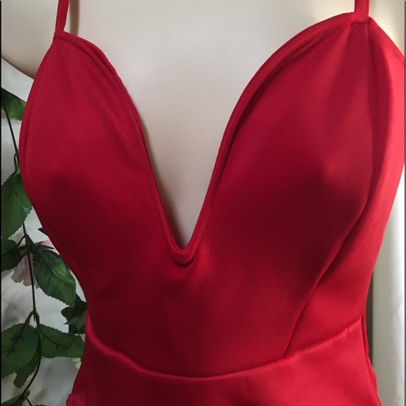 *Boohoo* Night BNWT Body Suit ♥️ Maddie Plunge ♥️ - Picture 7 of 10